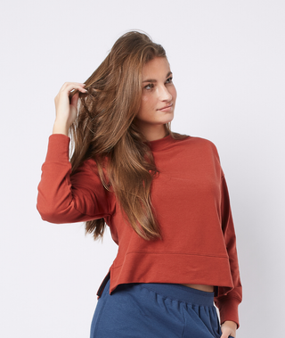 Polera Corta Boxy Manga Larga - Rising Dragon